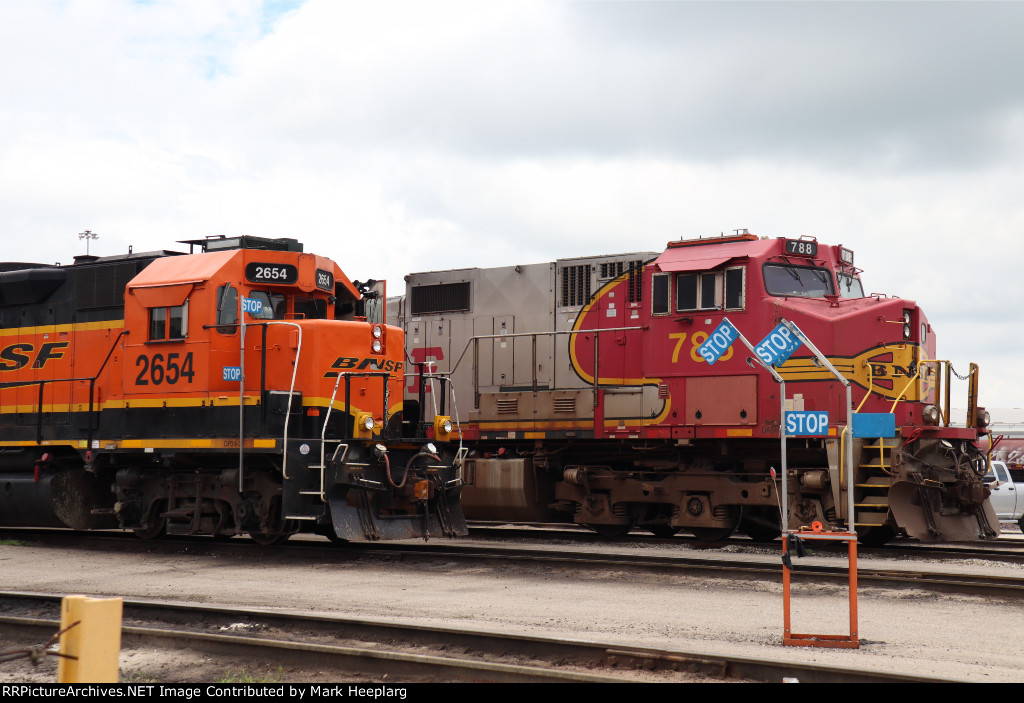 BNSF 2654